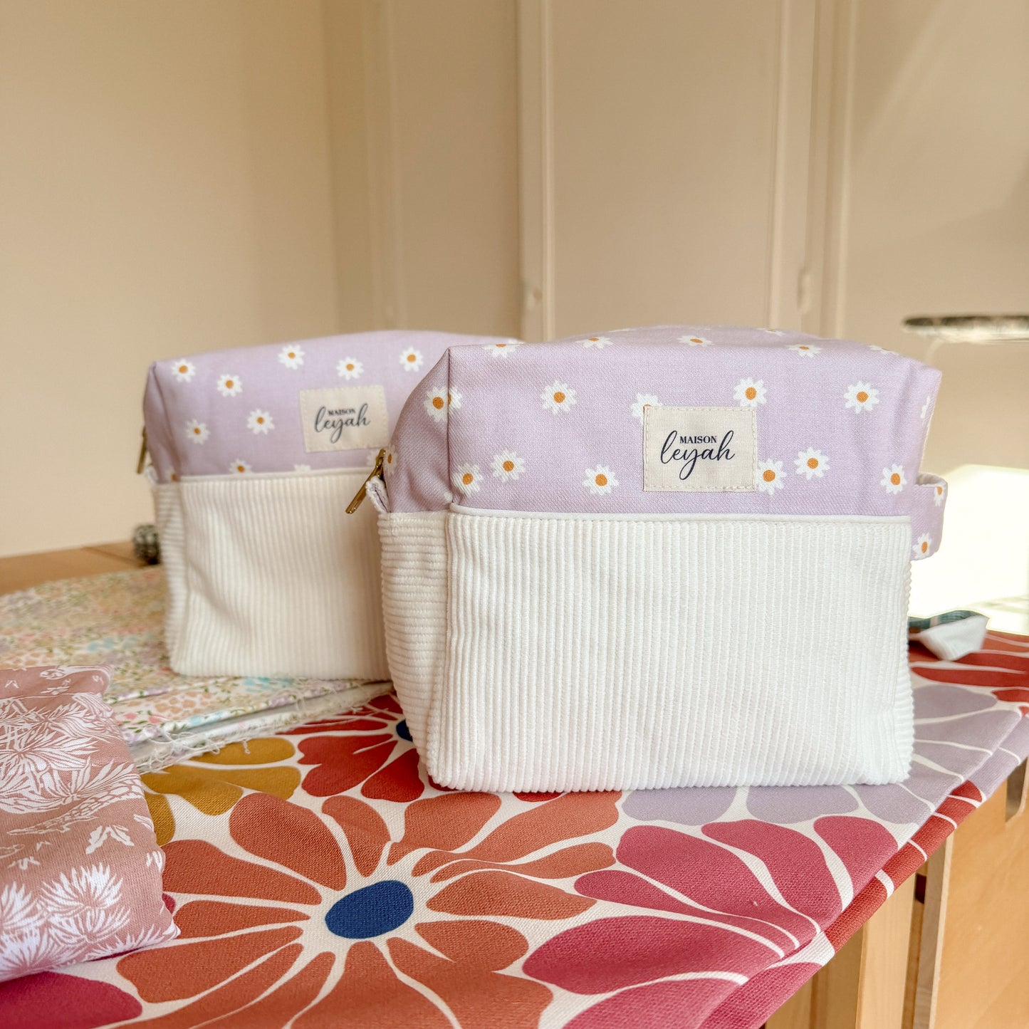 Trousse en velours - Pâquerettes Violettes